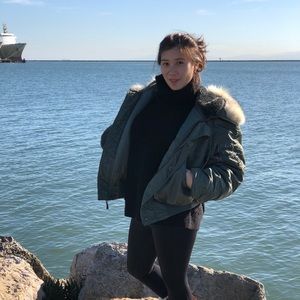 Meet your Posher, Chia